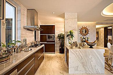 《圣塔神记》中文版预告片 实体预购特典公布